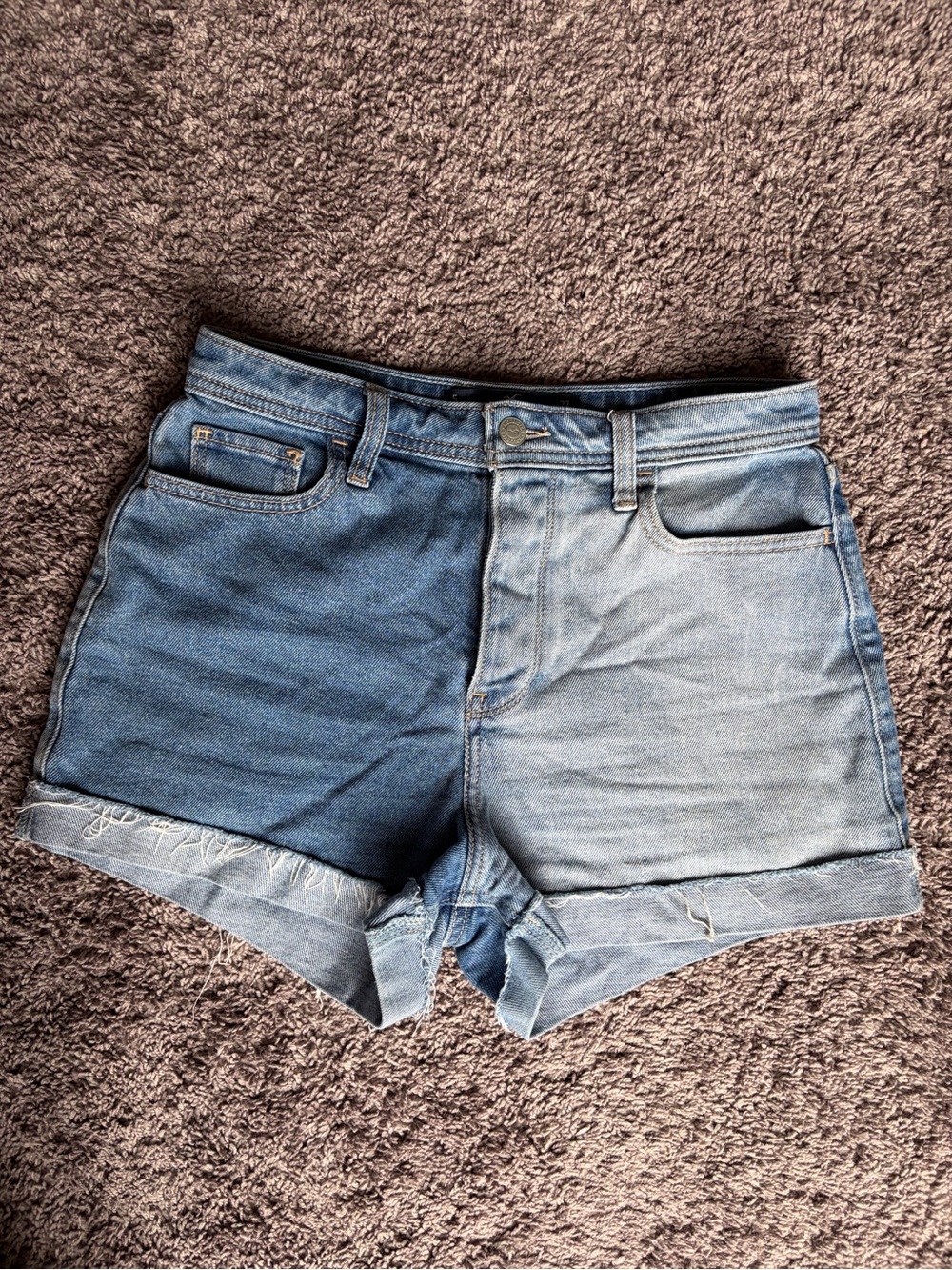 Women’s Hollister Two-Tone Blue Ultra High Rise Mom Denim Shorts